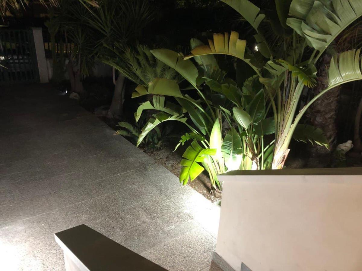 Dea Del Salento Apartment Lecce Ngoại thất bức ảnh